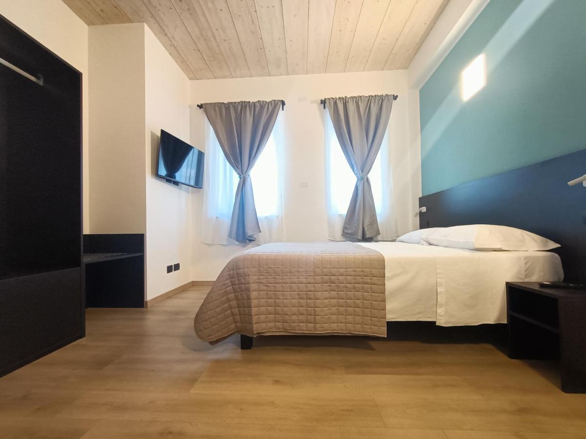 Il B&B Di Piazza Motta Albese Con Cassano Εξωτερικό φωτογραφία