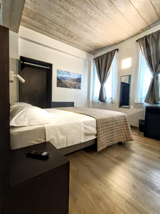 Il B&B Di Piazza Motta Albese Con Cassano Εξωτερικό φωτογραφία